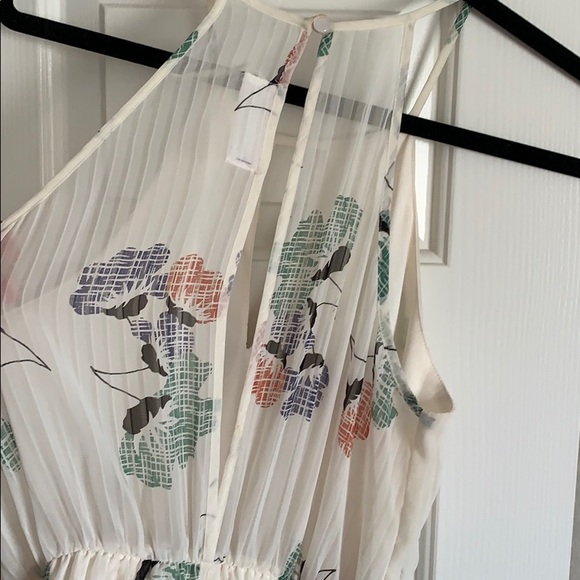 Beautiful romper! - Picture 4 of 6